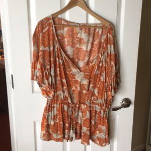 Free People / tie waist / loose fitting shirt